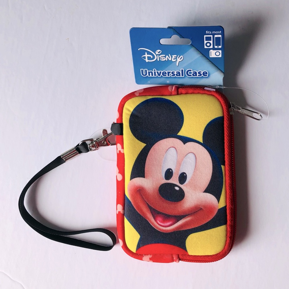 DISNEY Universal Mickey Case iPhone Camera iPod - Picture 1 of 6